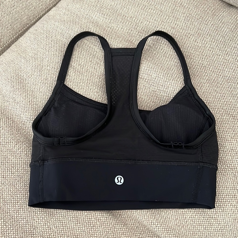 Lululemon sports bra size 2